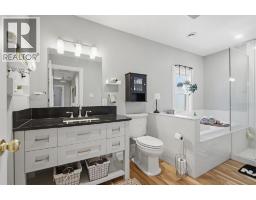 422 GREENFIELD STREET - 35