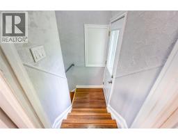 890 HOLLANDS AVENUE - 18