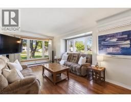 755 Talfourd STREET - 9