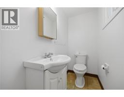 637 ROGER STREET - 14