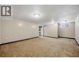 637 ROGER STREET - 27