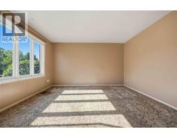 637 ROGER STREET - 8