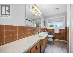 197 BORDEN STREET - 13
