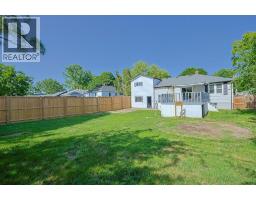 898 GRANDVIEW AVENUE - 23