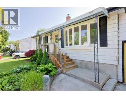 898 GRANDVIEW AVENUE - 3