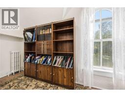 6752 Camlachie ROAD - 22