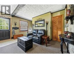 6752 Camlachie ROAD - 30