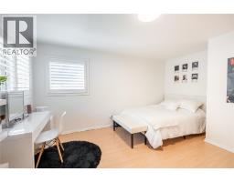 1726 Mills STREET - 23