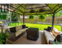 1726 Mills STREET - 37