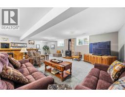 212 BASQUIAT CRESCENT - 33