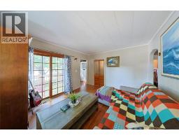 304 LORNE AVENUE - 3