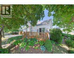 304 LORNE AVENUE - 36