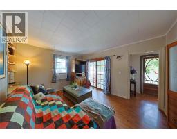 304 LORNE AVENUE - 4