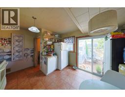 304 LORNE AVENUE - 8