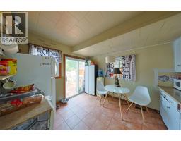 304 LORNE AVENUE - 9