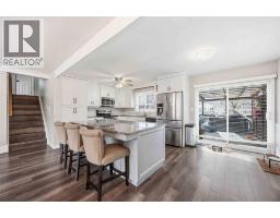 1068 FAIRLANE AVENUE - 12