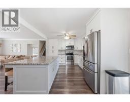 1068 FAIRLANE AVENUE - 14