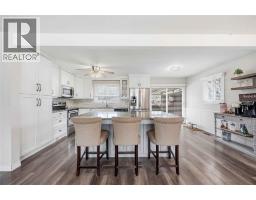 1068 FAIRLANE AVENUE - 15