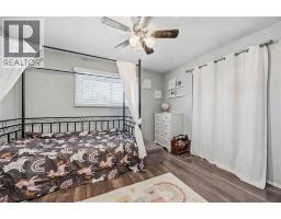 1068 FAIRLANE AVENUE - 18