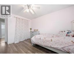 1068 FAIRLANE AVENUE - 19