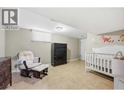 1068 FAIRLANE AVENUE - 25