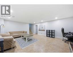 1068 FAIRLANE AVENUE - 27