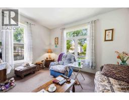 394 Palmerston STREET South - 9