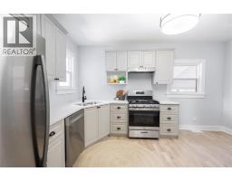 120 SELKIRK STREET - 11
