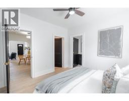 120 SELKIRK STREET - 18
