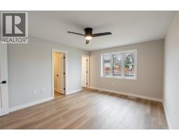 4001 GREENWOOD DRIVE - 12