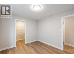 4001 GREENWOOD DRIVE - 17