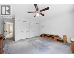 8 CRESTWOOD PLACE - 23