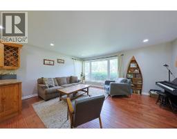 1023 London ROAD - 12
