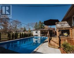 1236 THOMAS DRIVE - 15