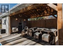 1236 THOMAS DRIVE - 18