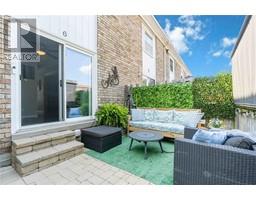 847 ROSS AVENUE UnitNo. 6 - 33