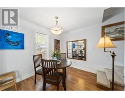 110 WELLINGTON STREET - 12