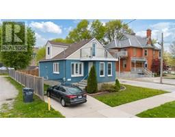 110 WELLINGTON STREET - 2