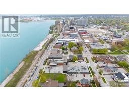 110 WELLINGTON STREET - 31