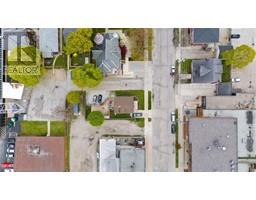 110 WELLINGTON STREET - 32
