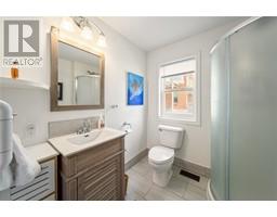 110 WELLINGTON STREET - 7