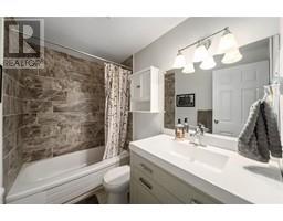 215 TRUDEAU DRIVE UnitNo. 33 - 11