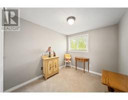215 TRUDEAU DRIVE UnitNo. 33 - 13