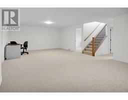 102 Leneve STREET - 14