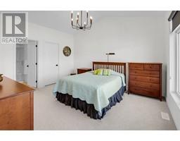 102 Leneve STREET - 8