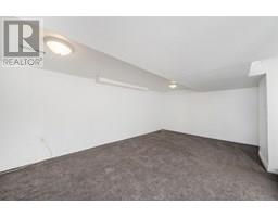 626 CATHCART BOULEVARD - 33