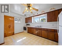 1220 ISABELLA STREET North - 7