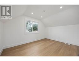 136 CHESTNUT AVENUE - 14