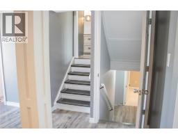 800 ROSEDALE AVENUE - 31