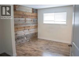 800 ROSEDALE AVENUE - 32